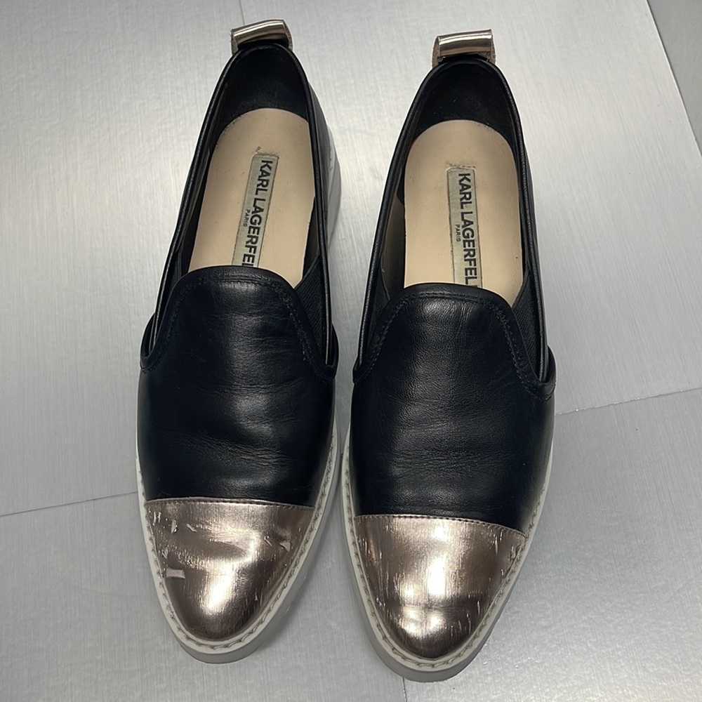Gently used Karl Lagerfeld Paris Nappa Loafer Black/Gold 6.5 - Picture 5 of 8